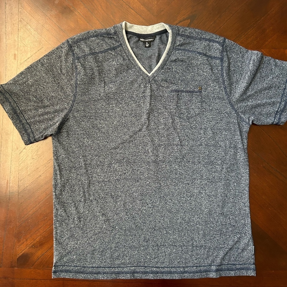 DISTORTION Men's Blue V-Neck Shirt SIZE XL